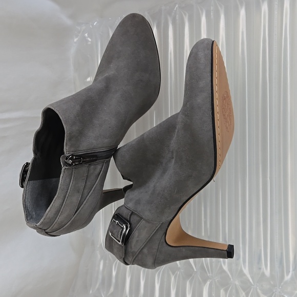 *New* Vince Camutto Suede Bootie Upper 7.5 - Picture 1 of 7